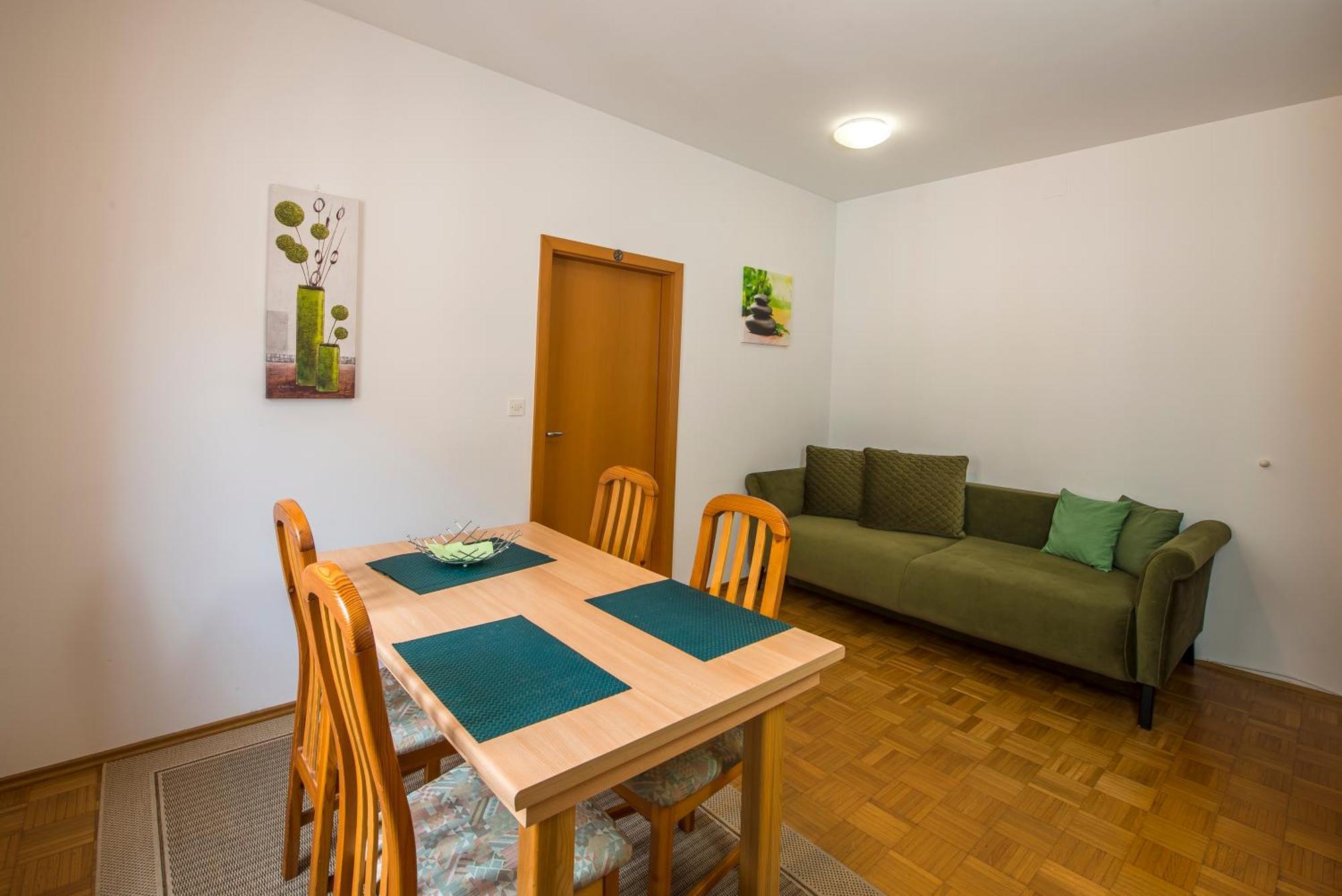 Apartments Rombon Klavdij With Free Onsite Parking Бовец Экстерьер фото